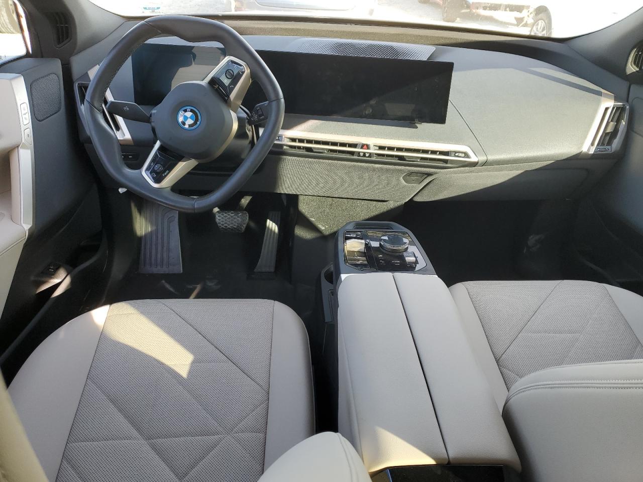 2023 BMW Ix xDrive50 VIN: WB523CF04PCM42681 Lot: 91974575