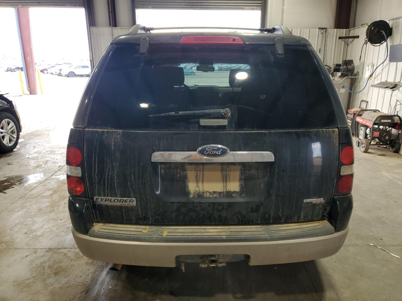 2007 Ford Explorer Eddie Bauer VIN: 1FMEU74E17UA62112 Lot: 82622715