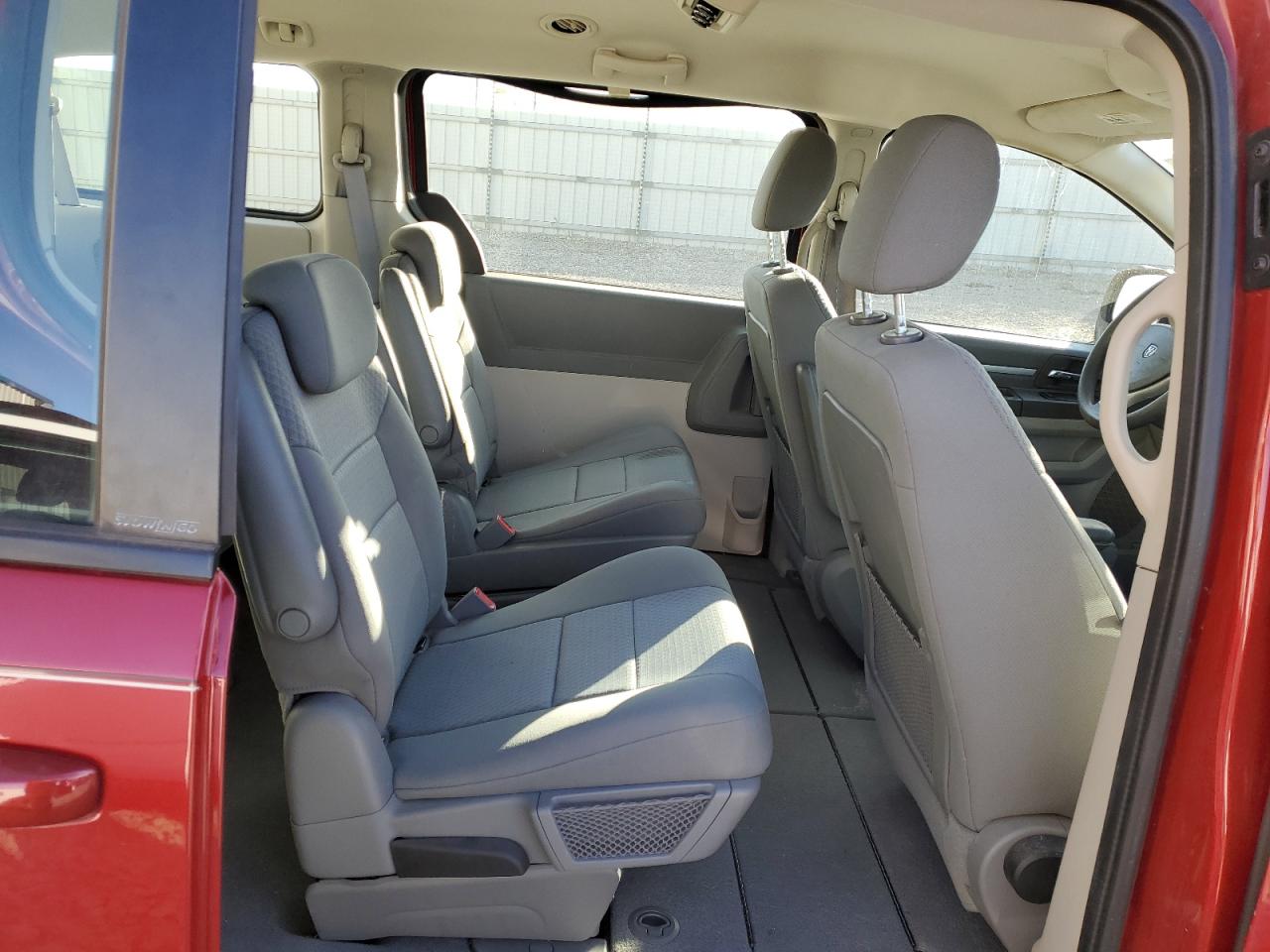 2010 Dodge Grand Caravan Se VIN: 2D4RN4DE3AR247920 Lot: 93214005