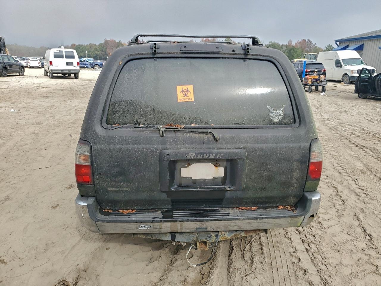 1997 Toyota 4Runner Limited VIN: JT3HN87R2V0100586 Lot: 93885165