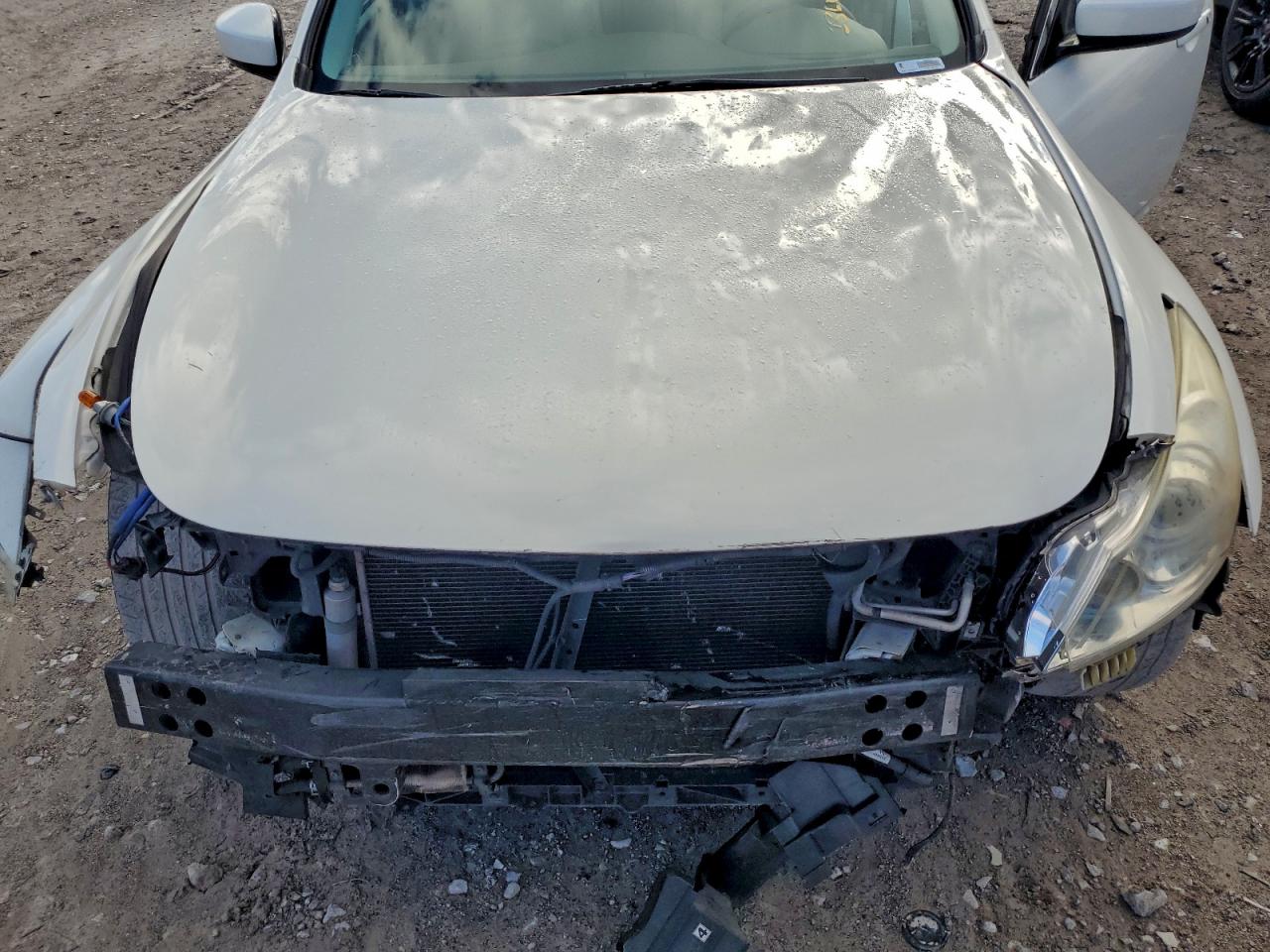 2011 Infiniti G25 Base VIN: JN1DV6AP0BM830946 Lot: 94180995