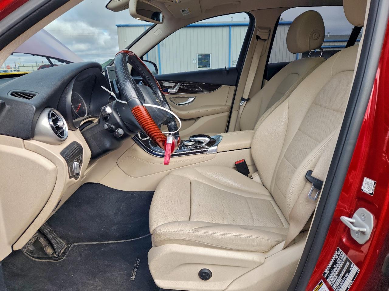 2016 Mercedes-Benz Glc 300 VIN: WDC0G4JB3GF011384 Lot: 94338135