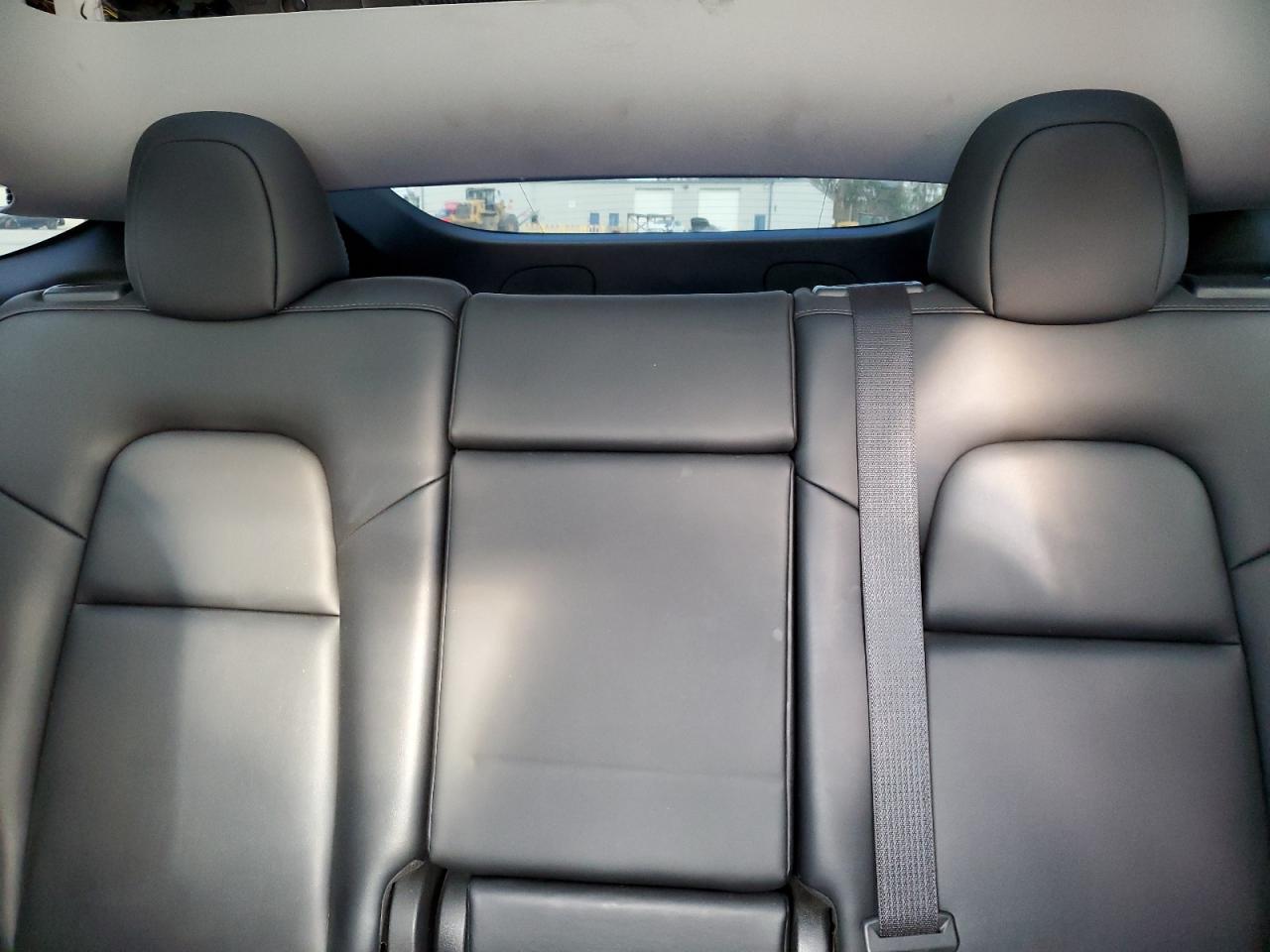 2023 Tesla Model Y VIN: 7SAYGDEF9PF624137 Lot: 92116905