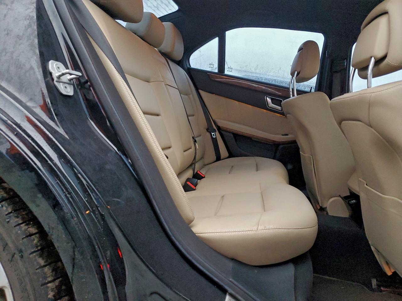 2011 Mercedes-Benz E 350 VIN: WDDHF5GB0BA313851 Lot: 94001265