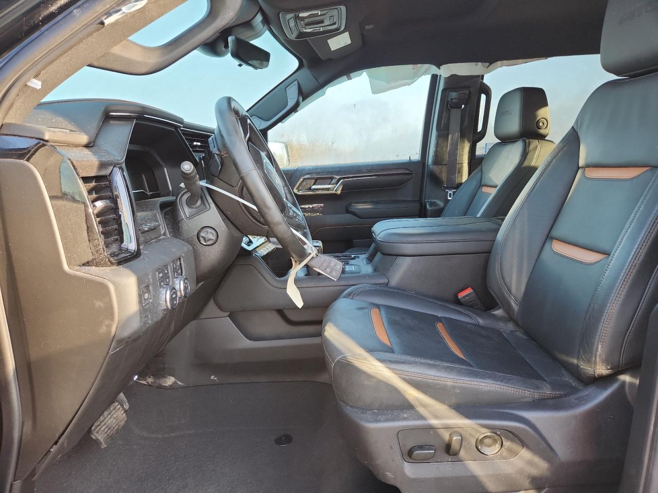 2024 GMC Sierra K1500 At4 VIN: 1GTUUEE85RZ281416 Lot: 92793605