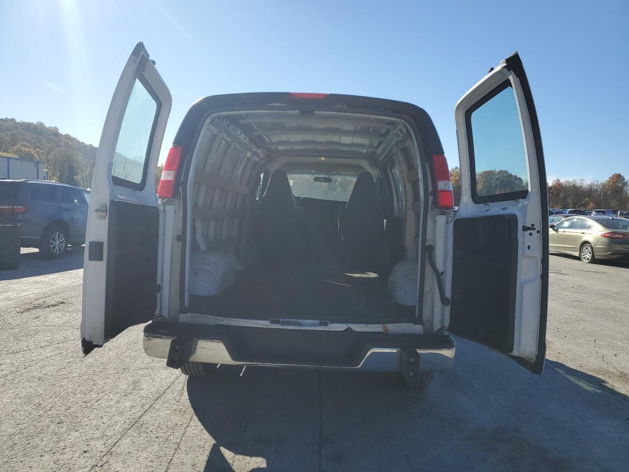 2022 GMC Savana Delivery Van VIN: 1GTW7AF71N1191980 Lot: 91336575