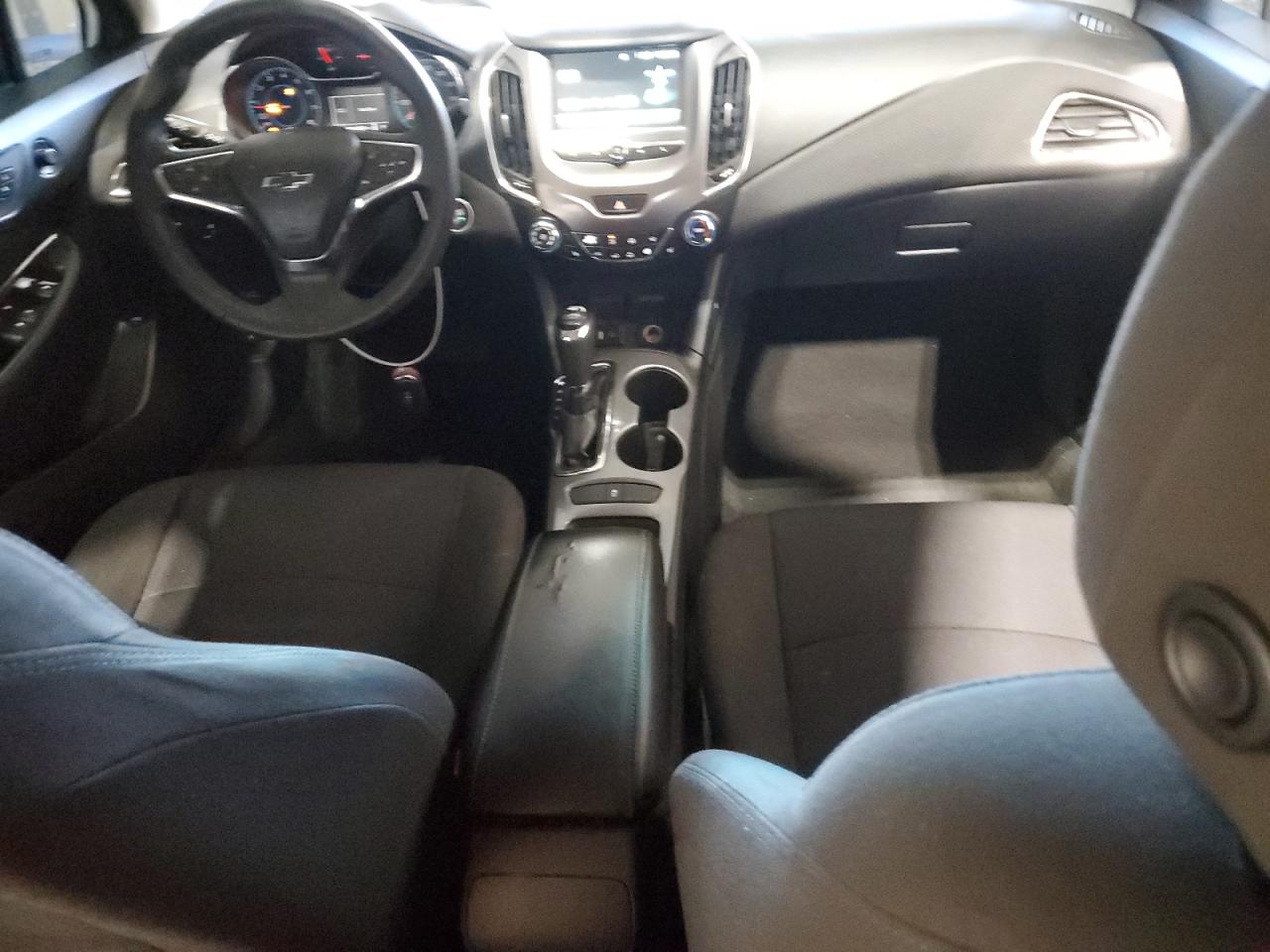 2018 Chevrolet Cruze Lt VIN: 1G1BE5SM5J7145642 Lot: 92954445