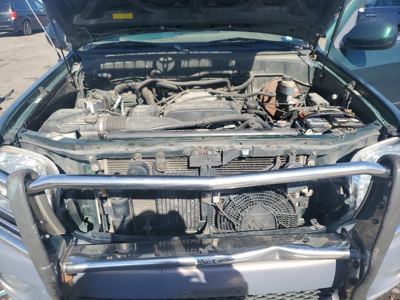 2001 Toyota Sequoia Sr5 VIN: 5TDBT44A71S017581 Lot: 91270615