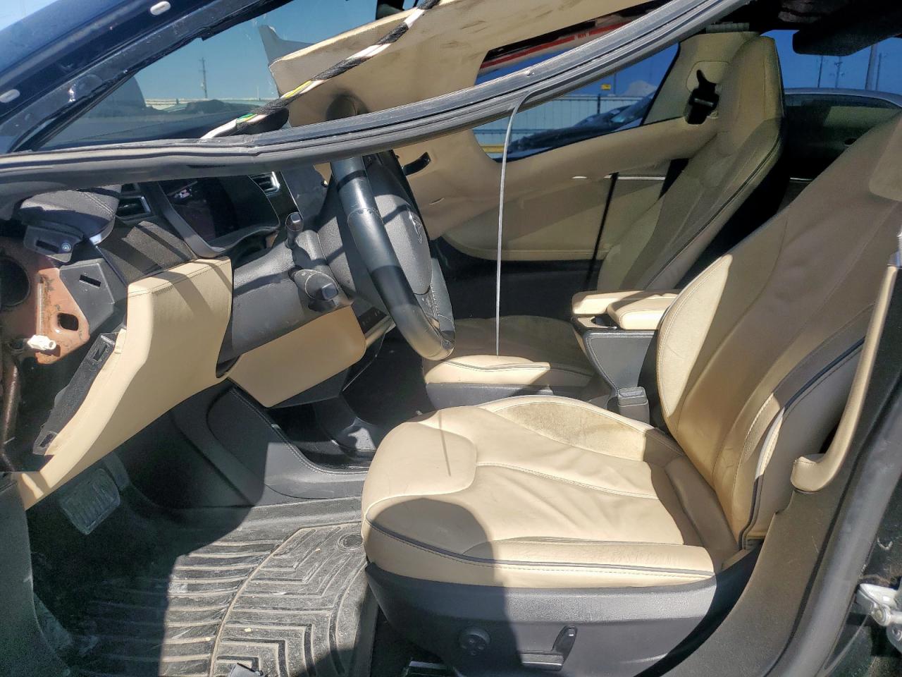 2014 Tesla Model S VIN: 5YJSA1H18EFP29137 Lot: 92486275