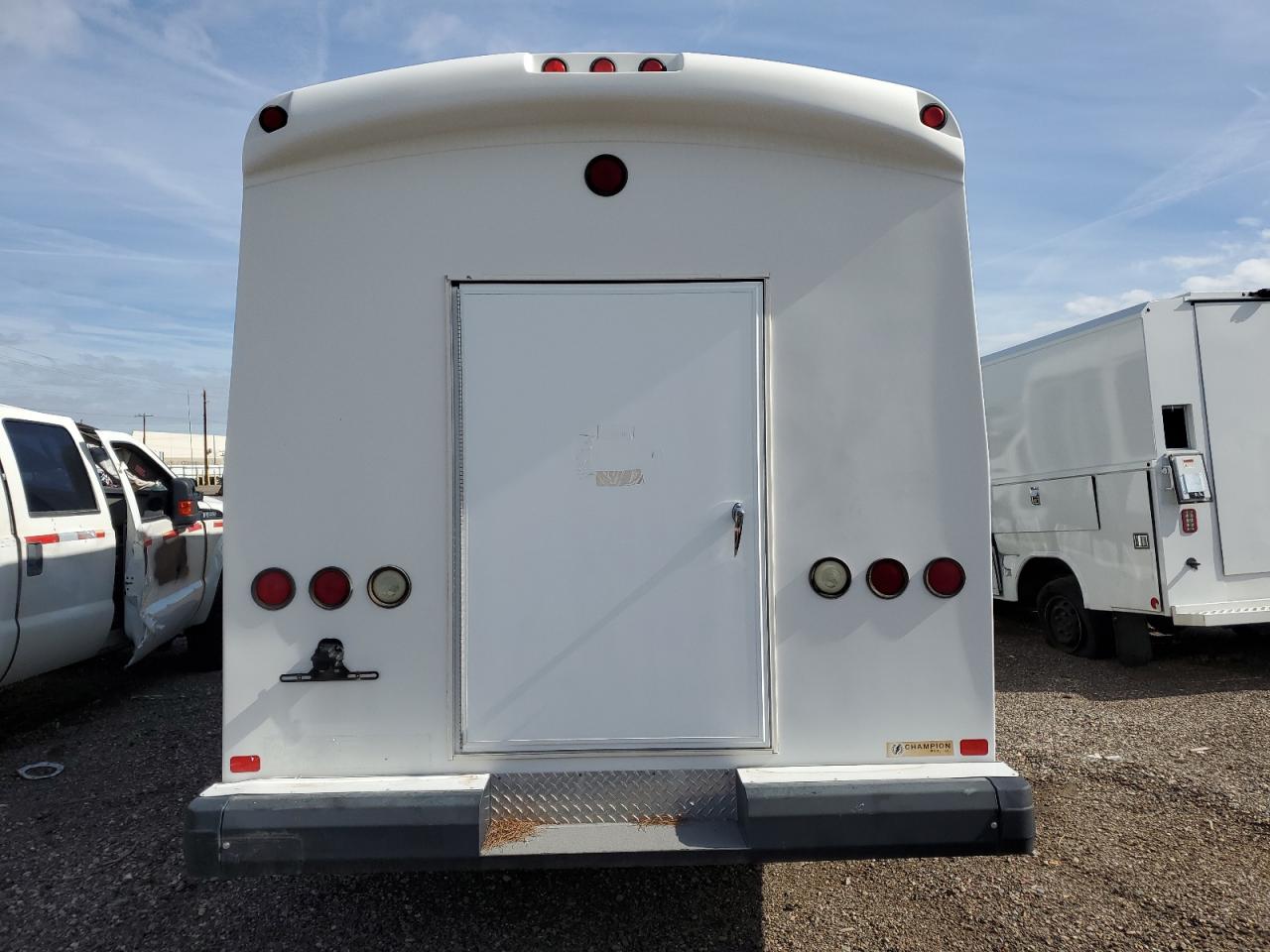 2014 Ford Econoline E450 Super Duty Cutaway Van VIN: 1FDFE4FS0EDB10036 Lot: 92622325