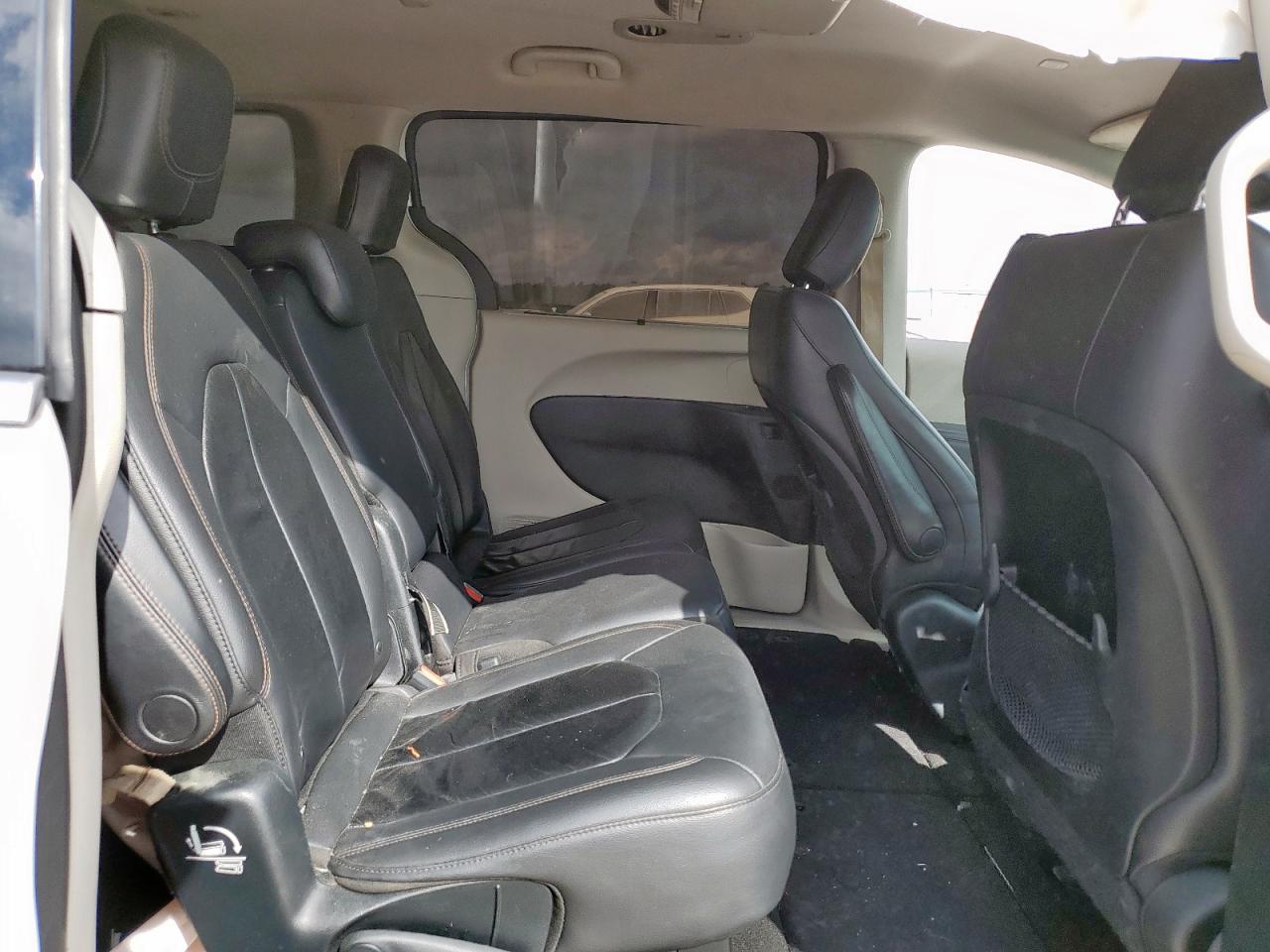 2017 Chrysler Pacifica Touring L VIN: 2C4RC1BGXHR804998 Lot: 93525675