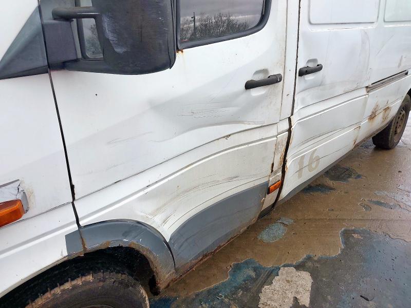 2000 MERCEDES BENZ SPRINTER 3