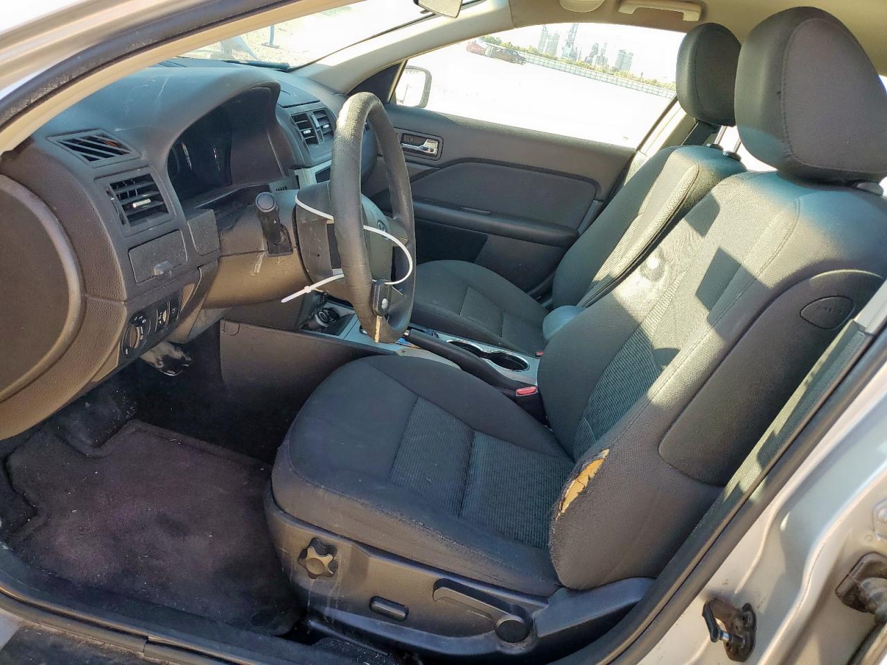 2010 Ford Fusion Se VIN: 3FAHP0HA8AR330715 Lot: 90916405