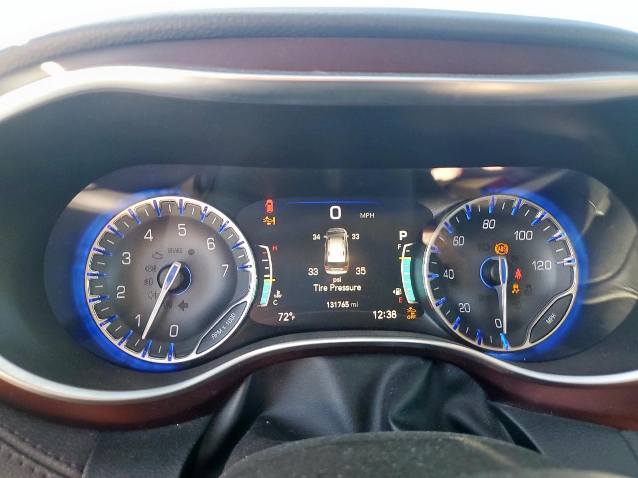 2017 Chrysler Pacifica Limited VIN: 2C4RC1GG0HR647569 Lot: 92217415