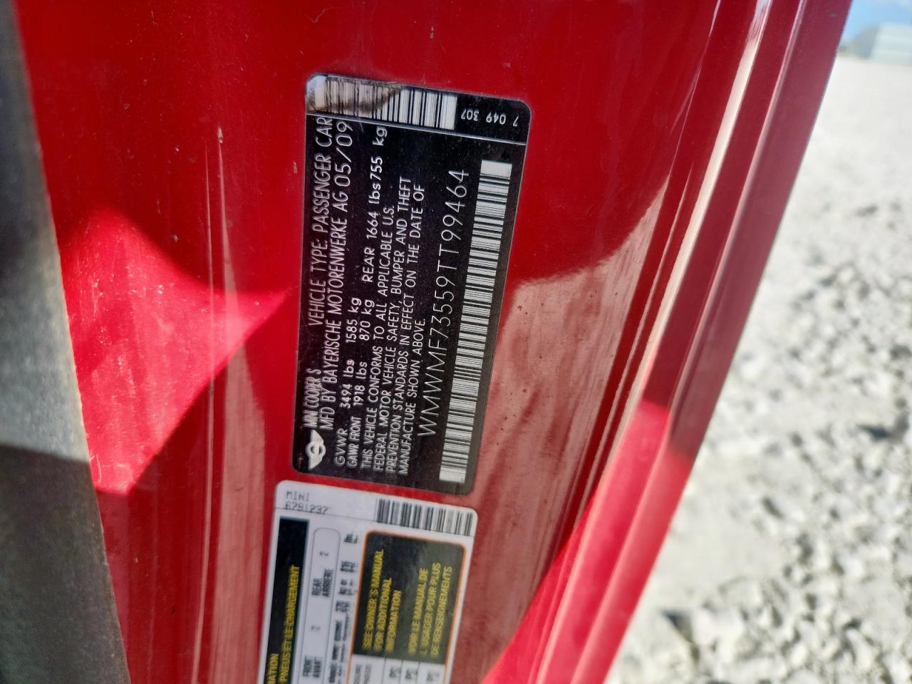 2009 Mini Cooper S VIN: WMWMF73559TT99464 Lot: 91989035