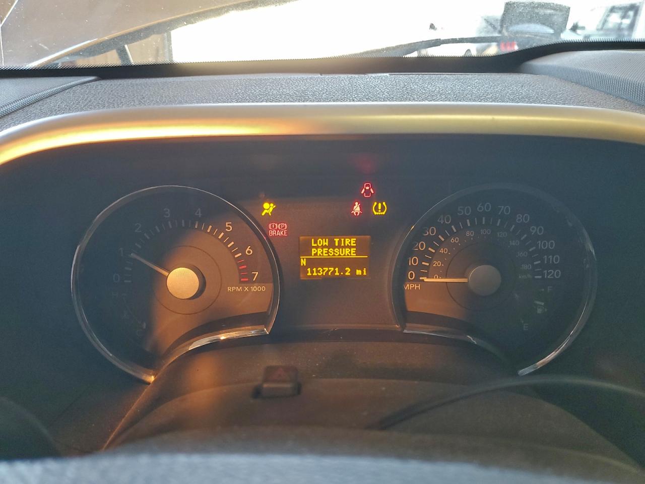 2009 Mercury Mountaineer Premier VIN: 4M2EU38E19UJ02967 Lot: 94303385