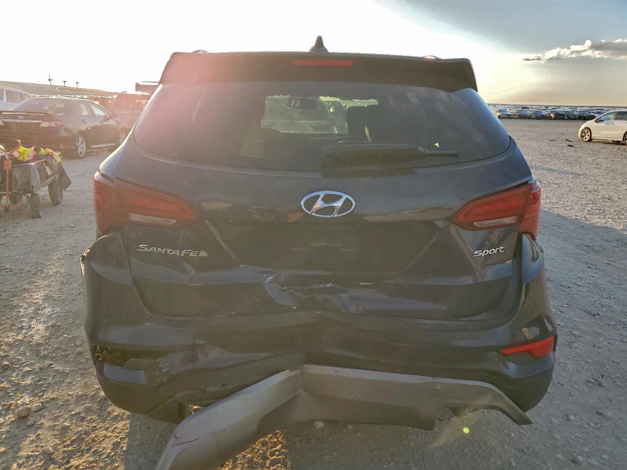 2017 Hyundai Santa Fe Sport VIN: 5XYZU3LB8HG464329 Lot: 94032275