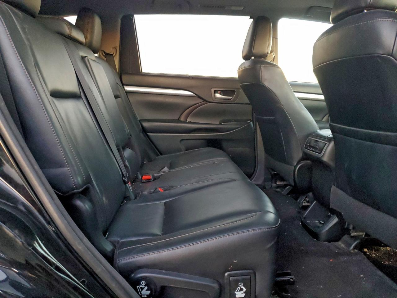 2018 Toyota Highlander Se VIN: 5TDKZRFH9JS547721 Lot: 93993985