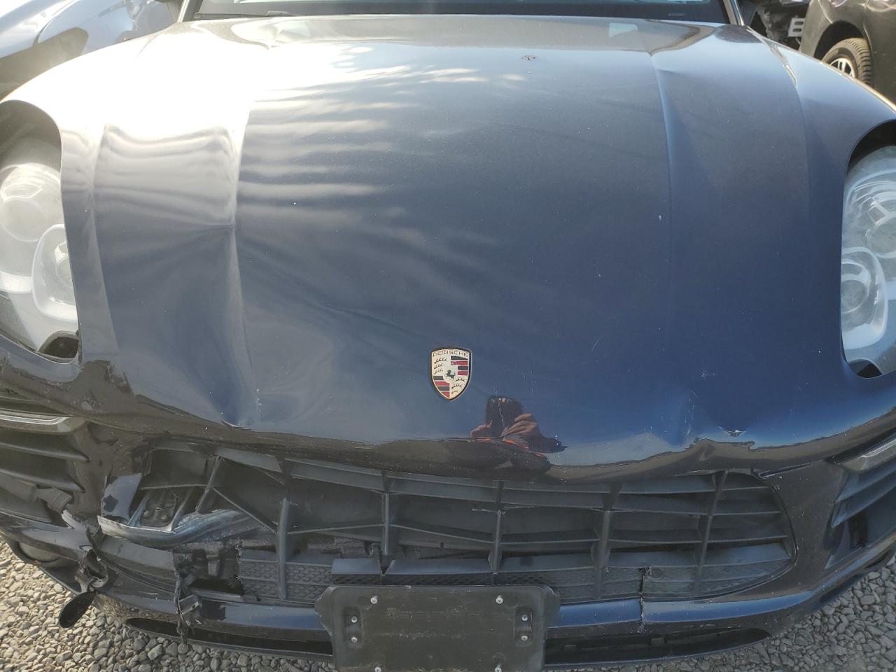 2017 Porsche Macan S VIN: WP1AB2A51HLB15588 Lot: 91520595