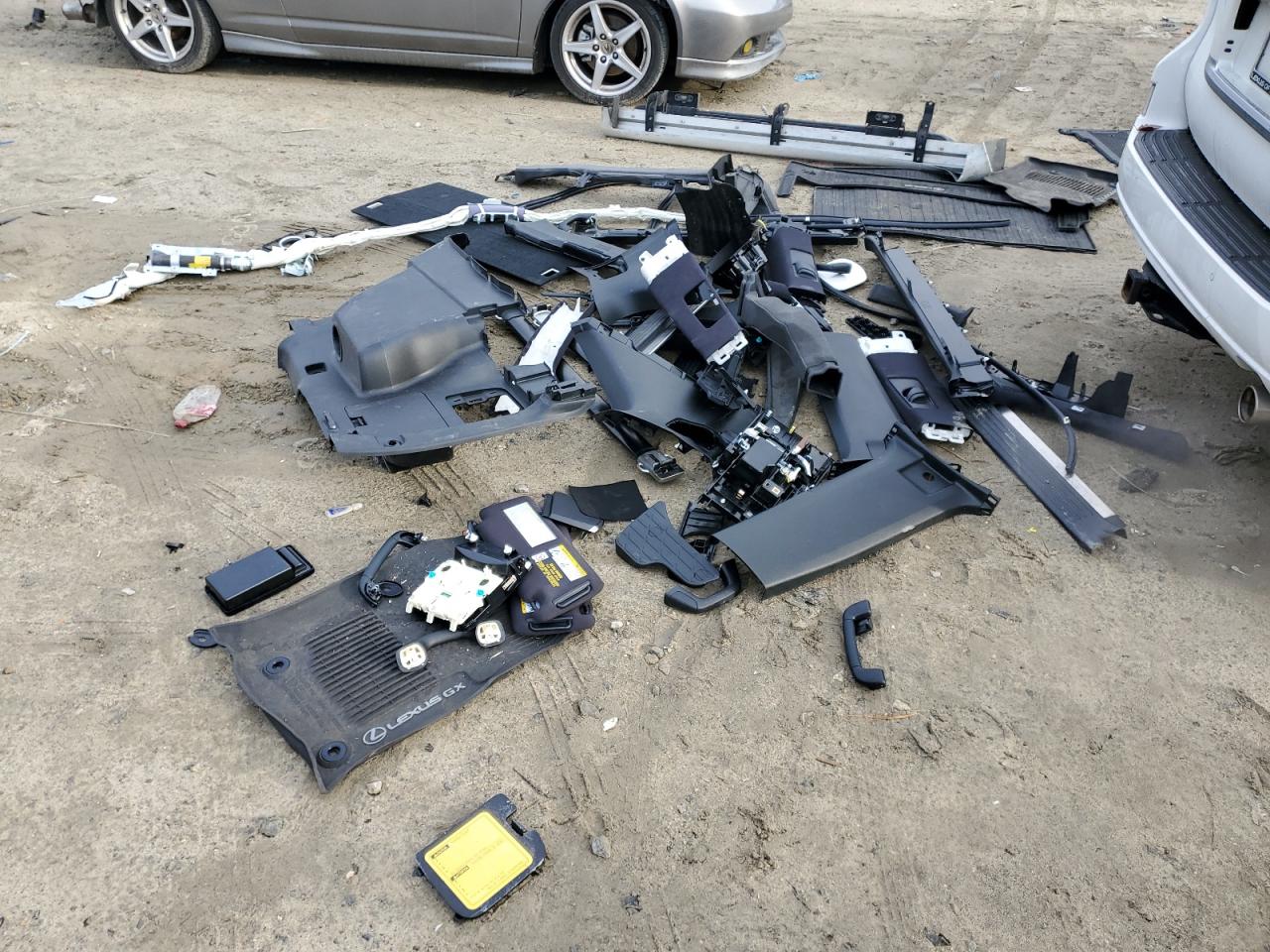 2023 Lexus Gx 460 VIN: JTJAM7BX0P5360990 Lot: 90085055