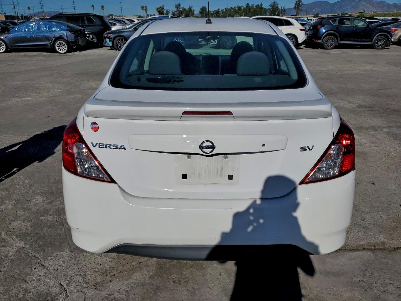 2017 Nissan Versa S VIN: 3N1CN7AP9HL842422 Lot: 94579935