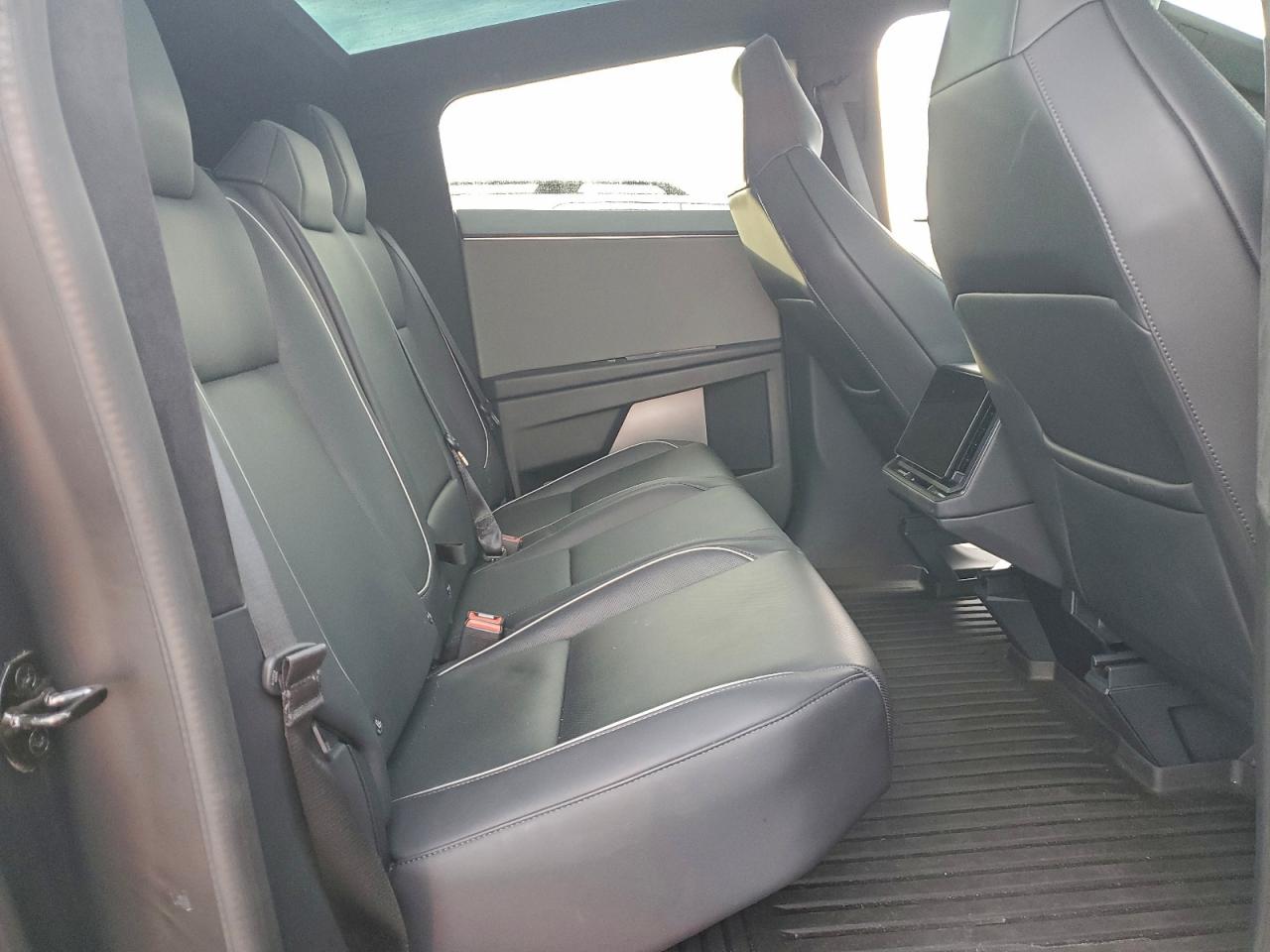 2024 Tesla Cybertruck VIN: 7G2CEHED7RA029206 Lot: 94077795