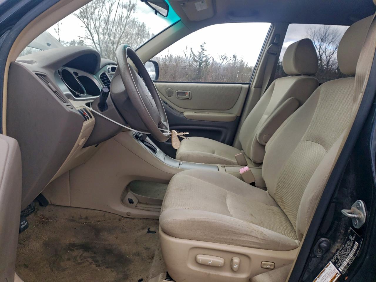 2004 Toyota Highlander Base VIN: JTEDP21A840041302 Lot: 70684685