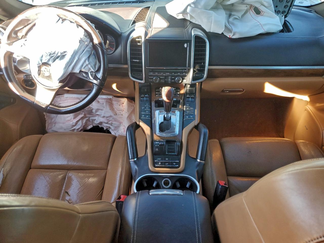 2011 Porsche Cayenne S VIN: WP1AB2A2XBLA55615 Lot: 93609405