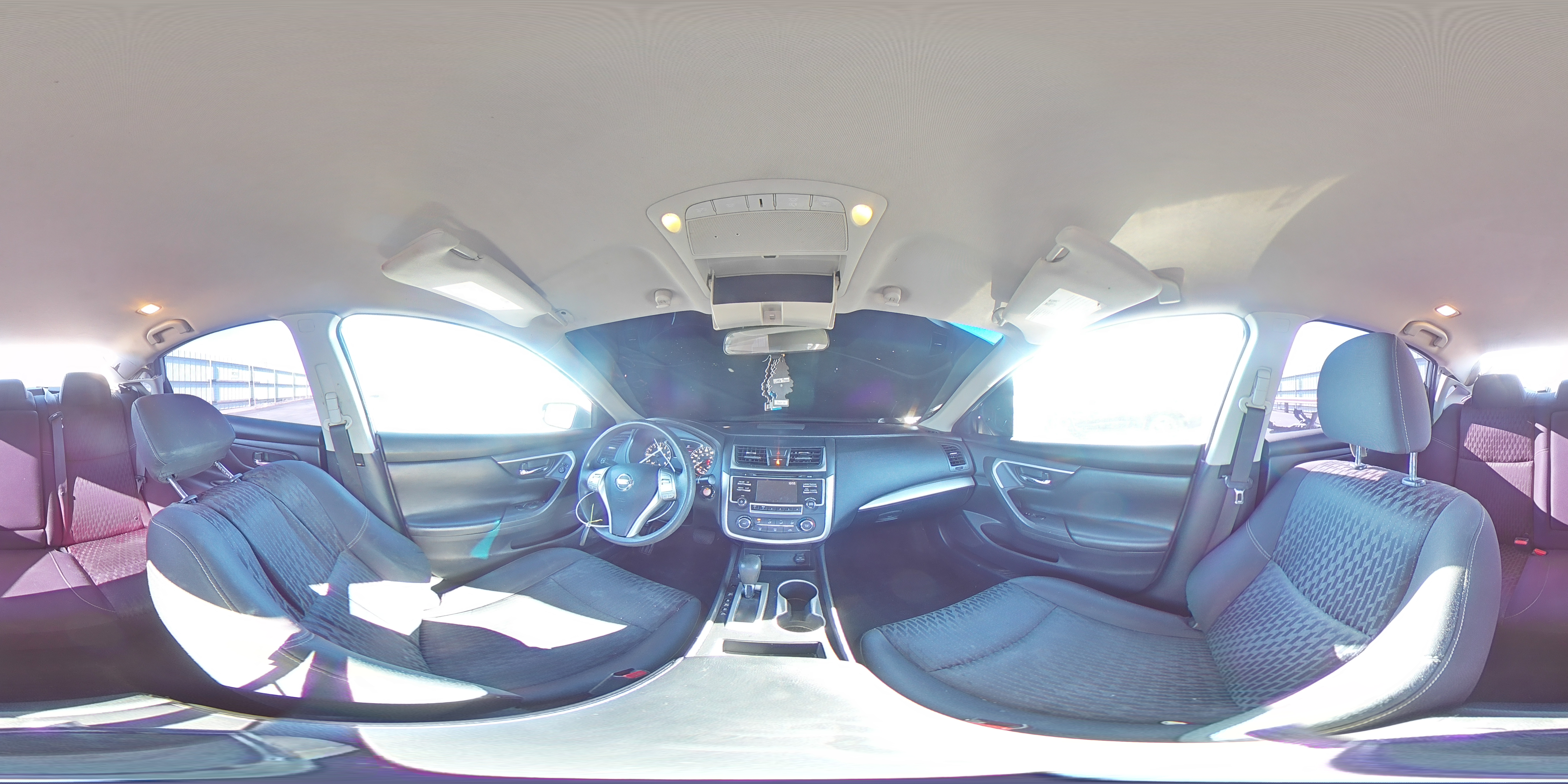 2018 Nissan Altima 2.5 VIN: 1N4AL3AP2JC151999 Lot: 92747925