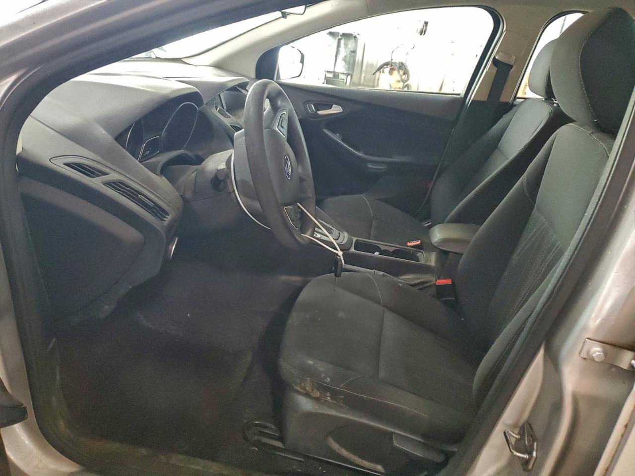 2017 Ford Focus Se VIN: 1FADP3F24HL225092 Lot: 94286965