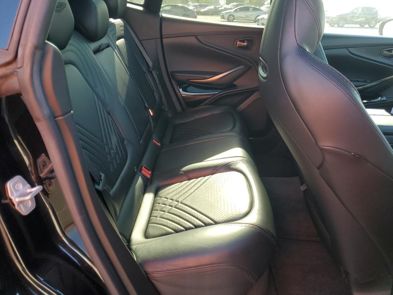 SCFVUJAW7MTV00861 2021 Aston Martin Dbx