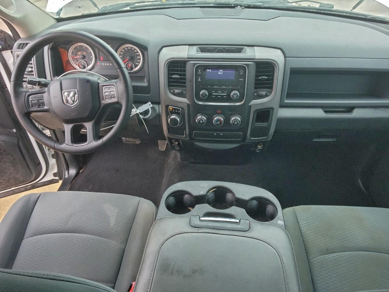 2017 Ram 1500 St VIN: 3C6JR6AG0HG658943 Lot: 93324615