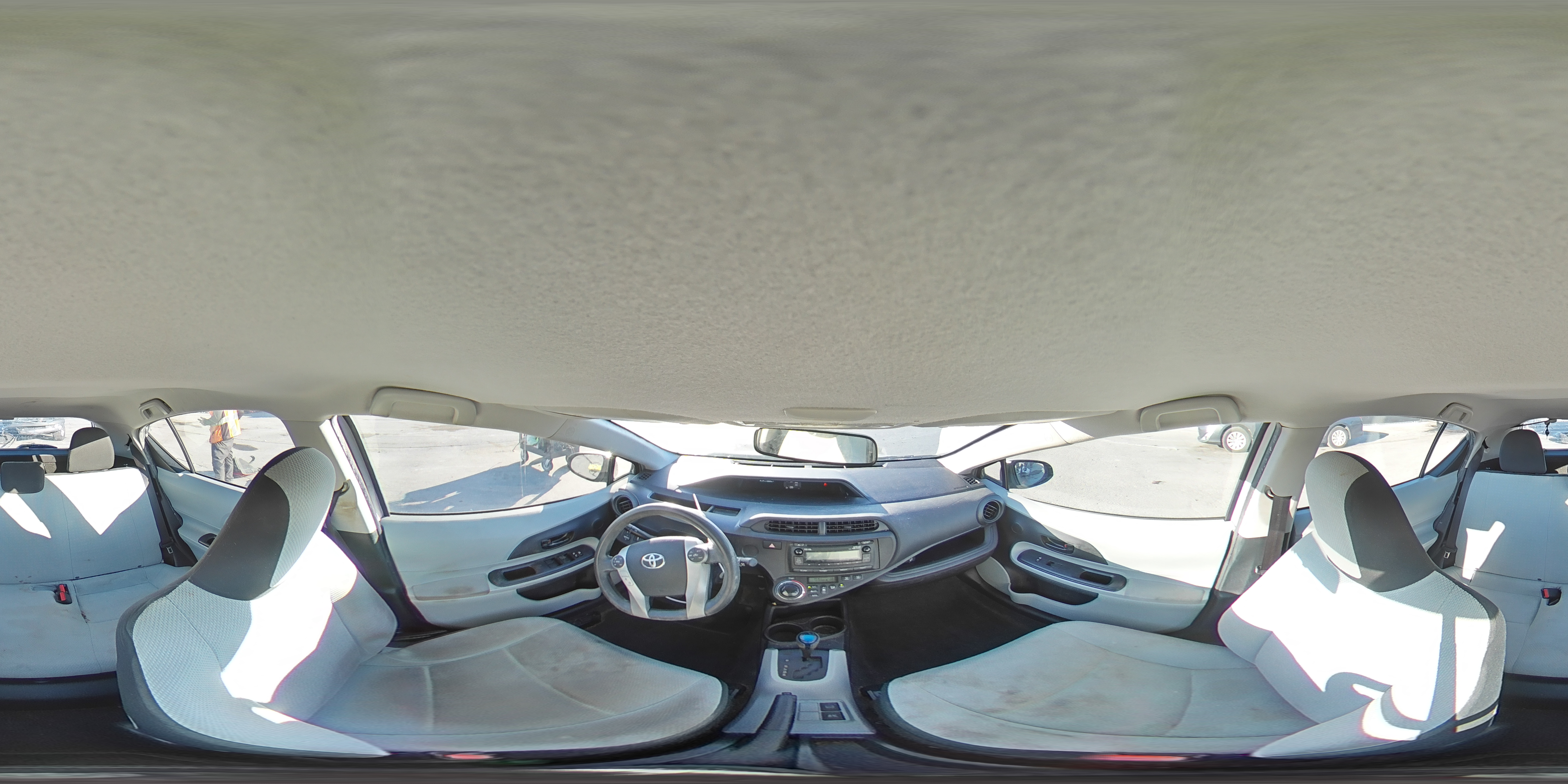 2014 Toyota Prius C VIN: JTDKDTB38E1068053 Lot: 92686835