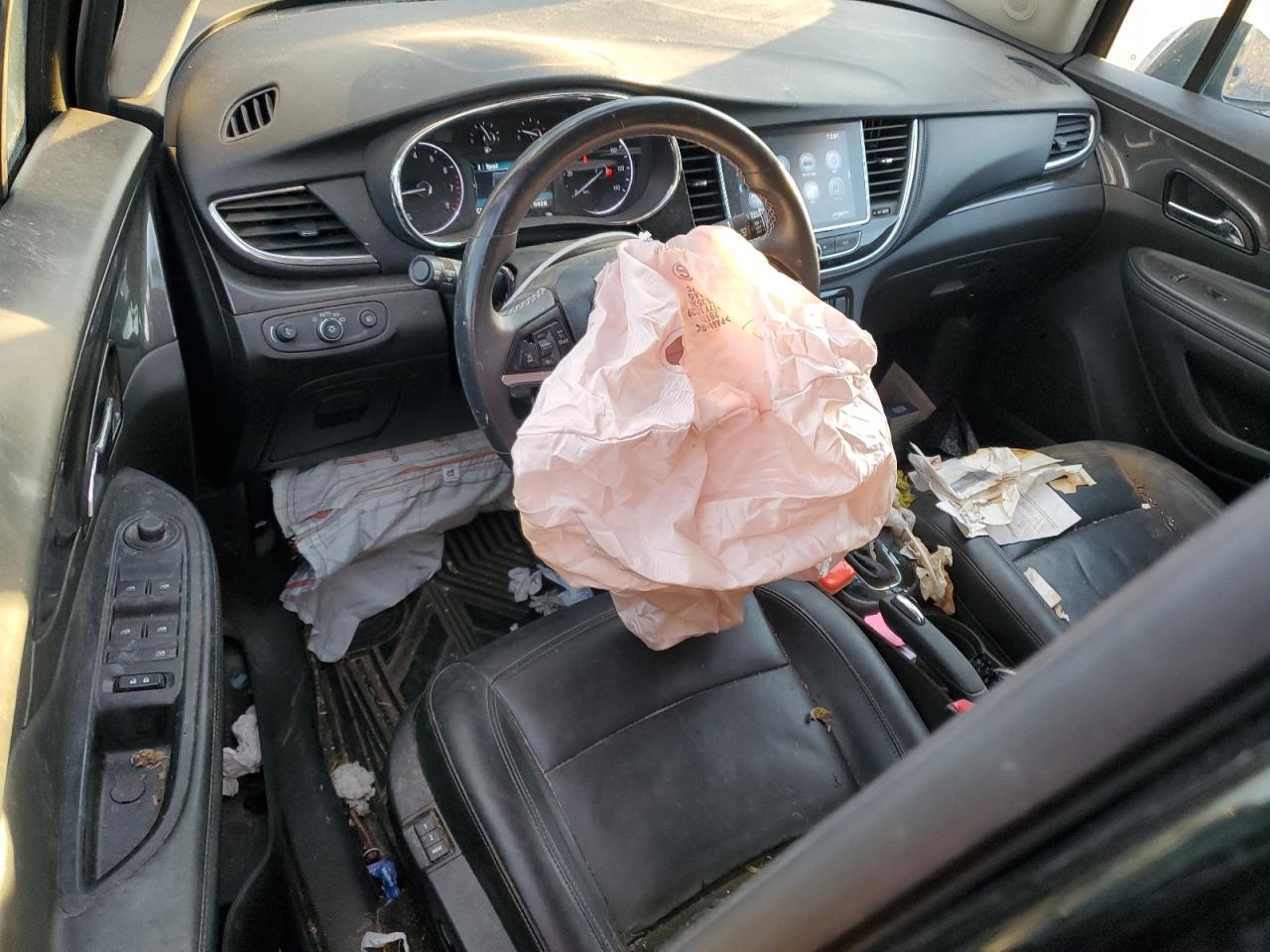 2018 Buick Encore Essence VIN: KL4CJCSB1JB640115 Lot: 90126865