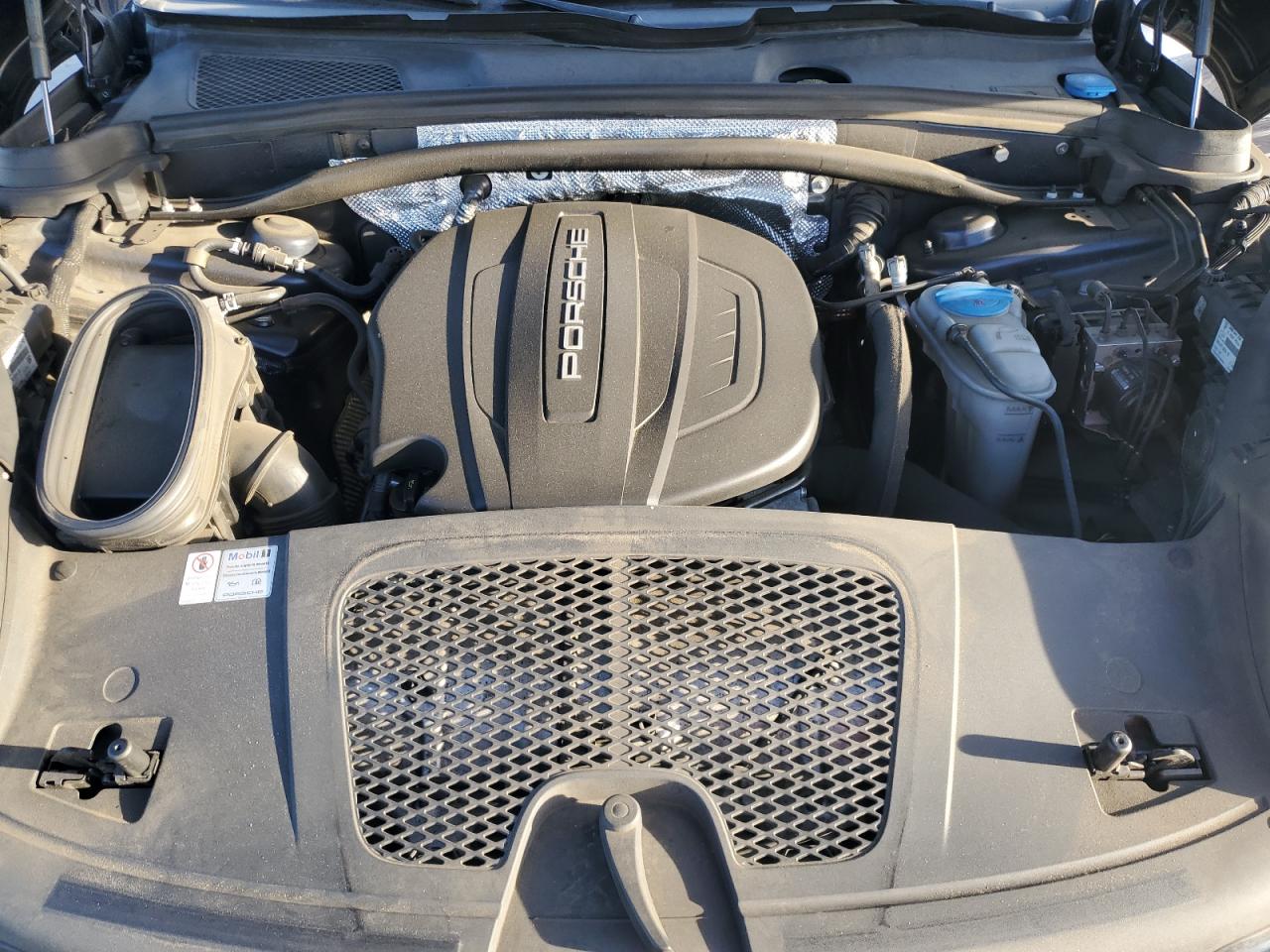 2018 Porsche Macan VIN: WP1AA2A57JLB02305 Lot: 92125185