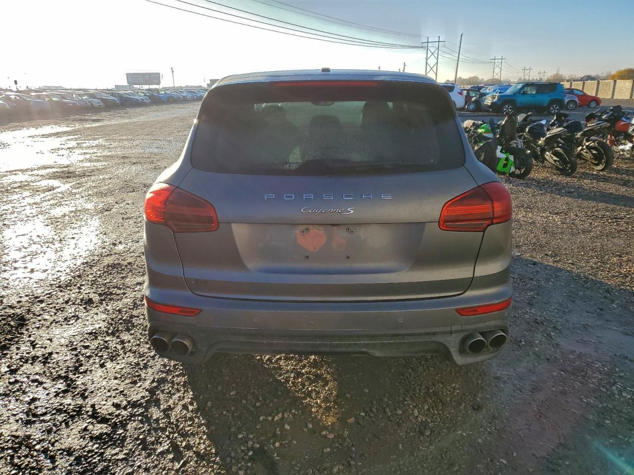 2017 Porsche Cayenne S VIN: WP1AB2A23HLA53617 Lot: 92751715