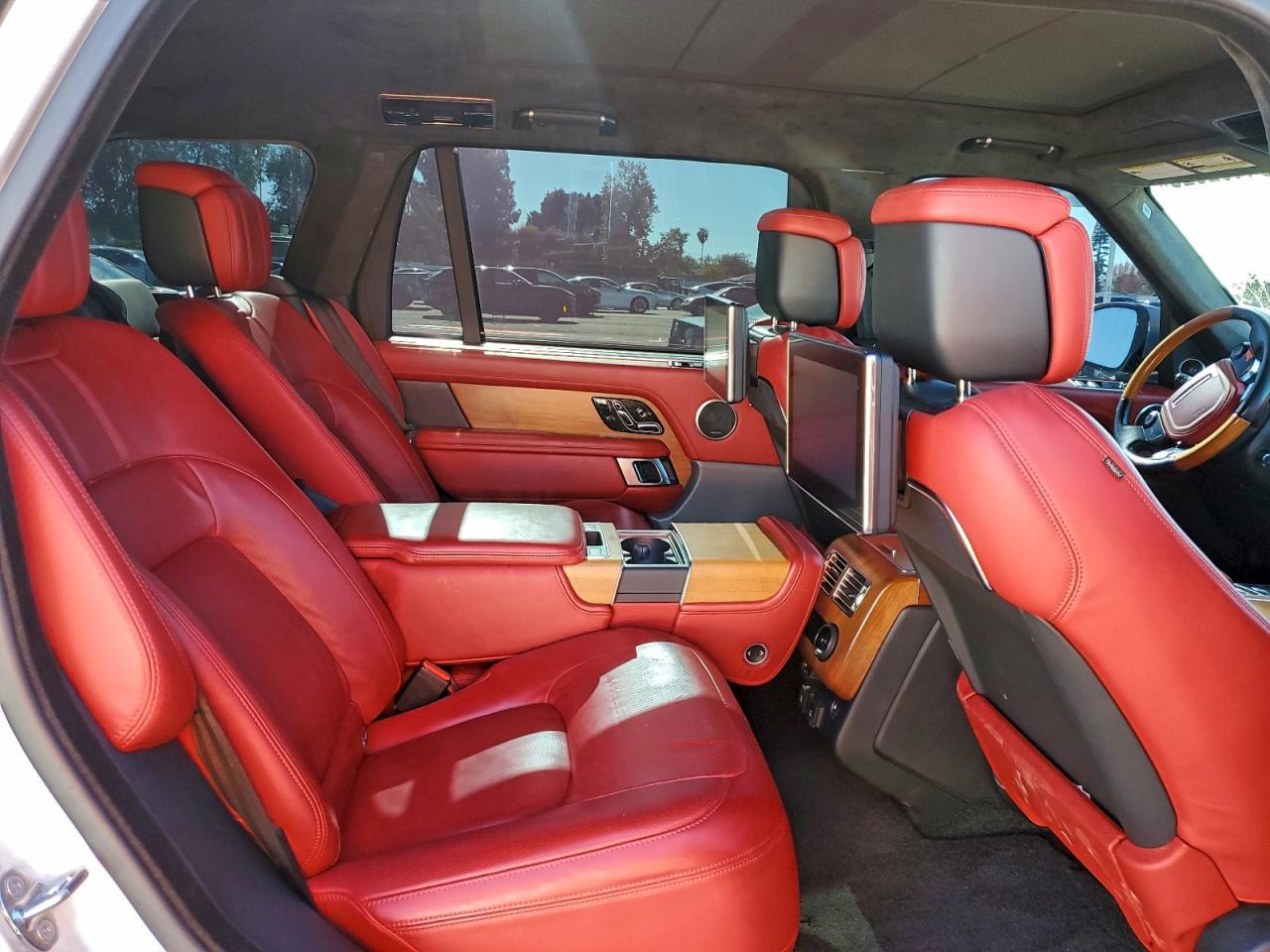 2018 Land Rover Range Rover Autobiography VIN: SALGV5RE0JA394678 Lot: 94182825