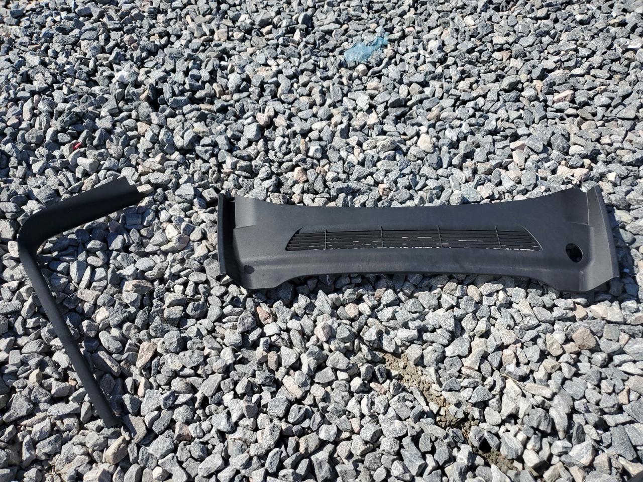 2023 Tesla Model Y VIN: 7SAYGDEE4PF790766 Lot: 90582675