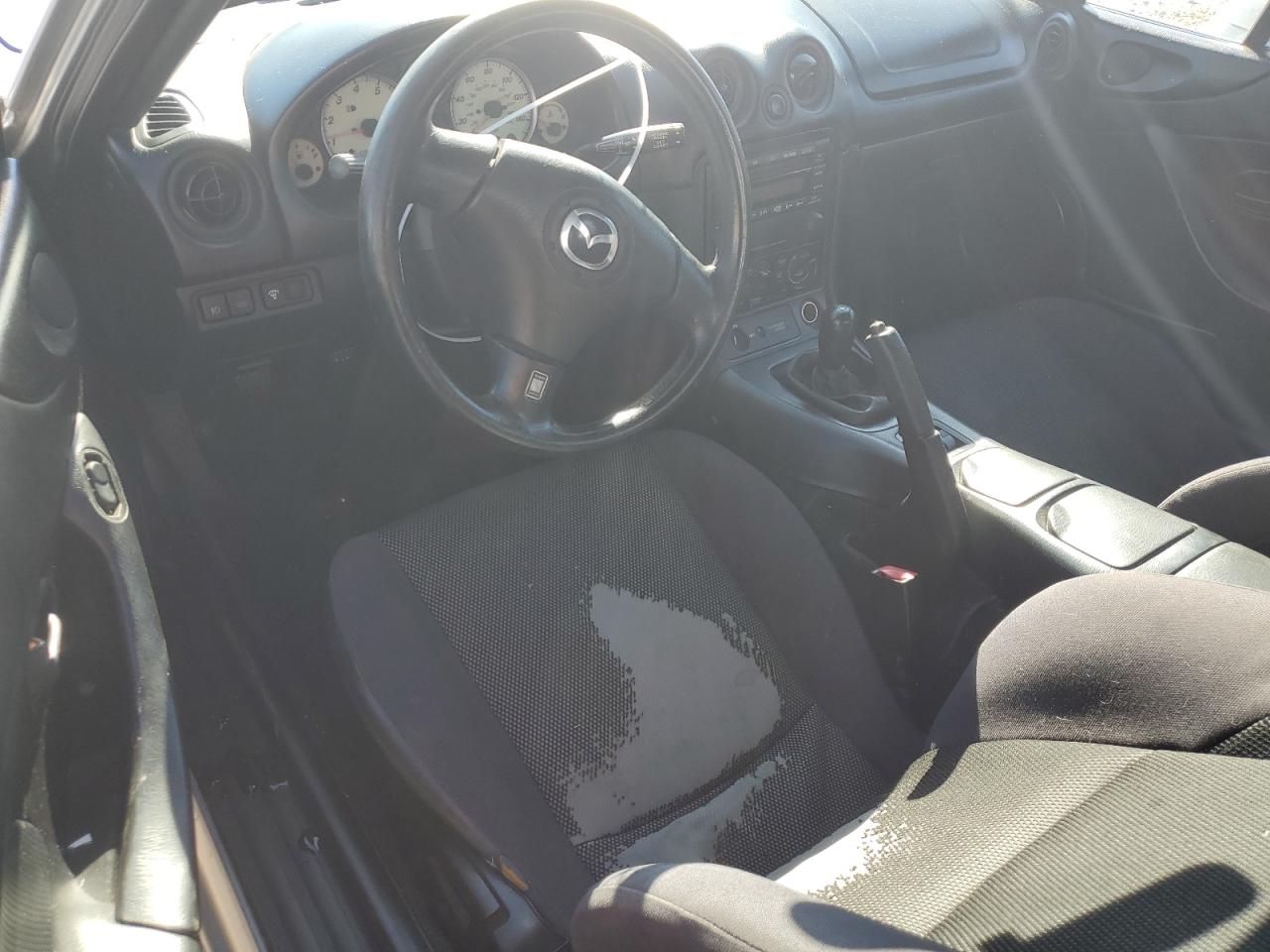 2003 Mazda Mx-5 Miata Base VIN: JM1NB353230302365 Lot: 92372275