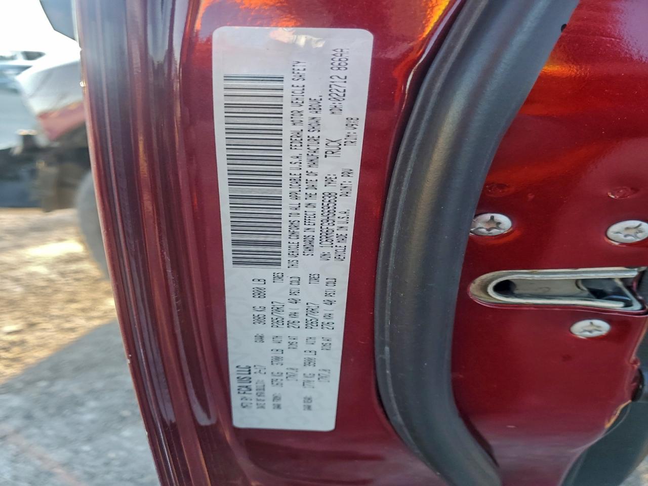 2017 Ram 1500 St VIN: 1C6RR6FG9HS695638 Lot: 94645465