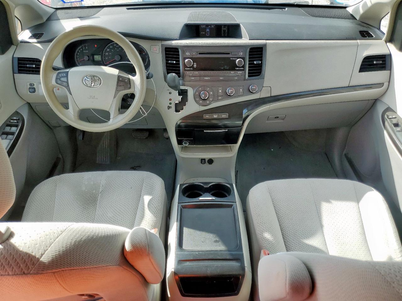 2011 Toyota Sienna Le VIN: 5TDKK3DC5BS073423 Lot: 92431855