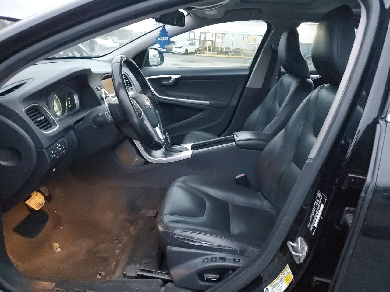 2015 Volvo S60 Premier VIN: YV126MFB1F1305110 Lot: 93272825