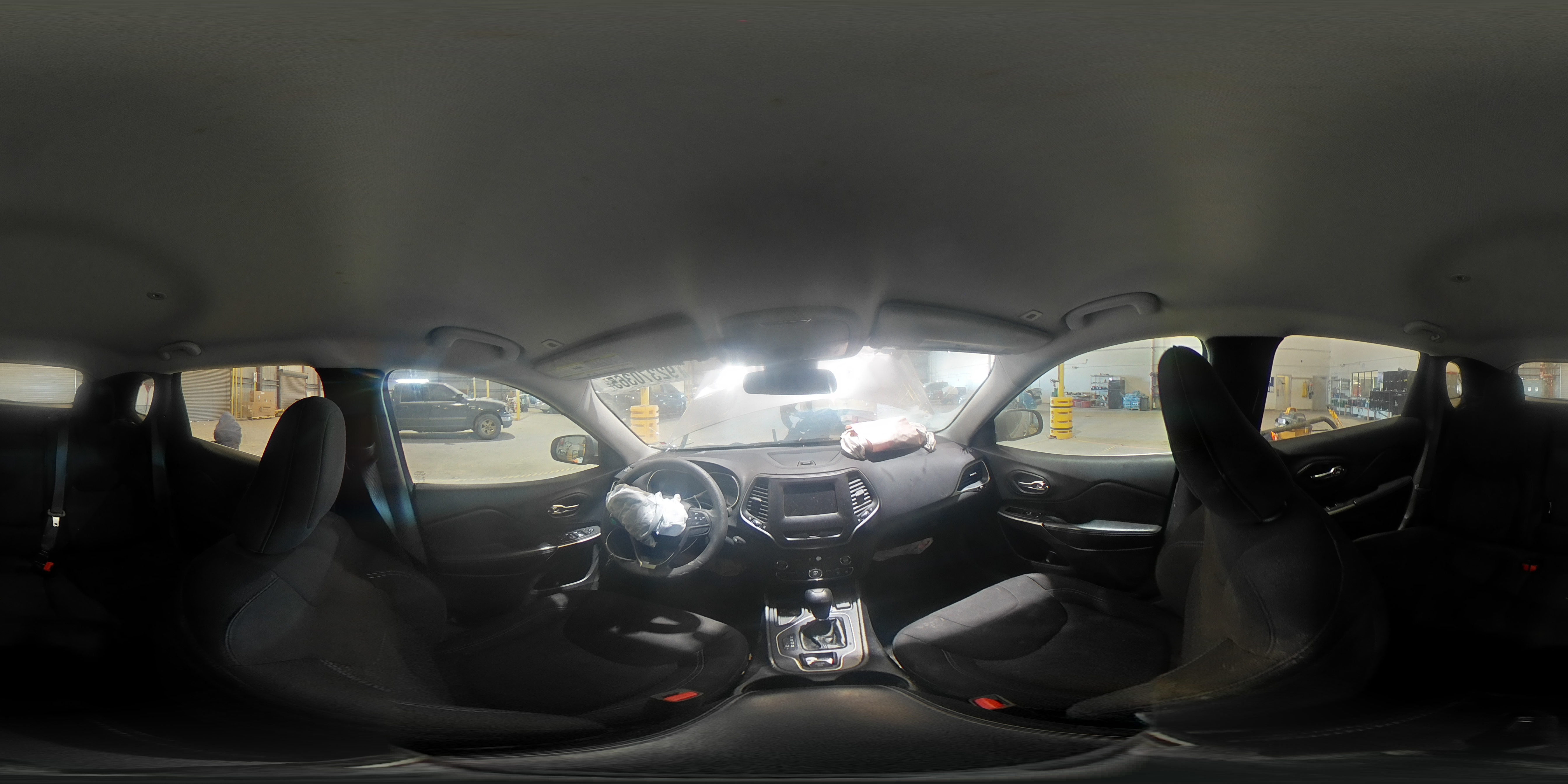 2019 Jeep Cherokee Latitude VIN: 1C4PJLCB0KD263689 Lot: 92370365