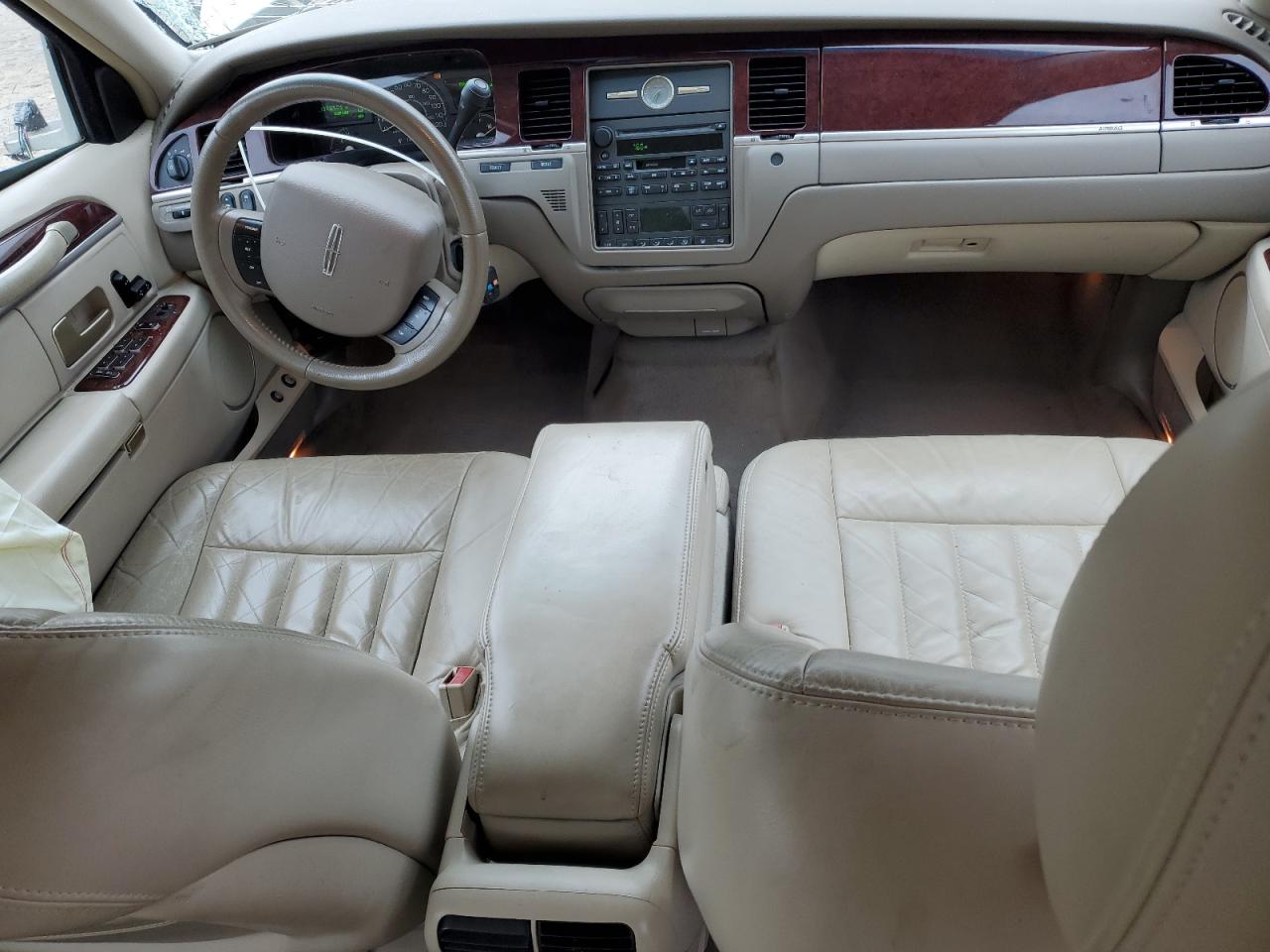 2005 Lincoln Town Car Signature VIN: 1LNHM81W75Y623161 Lot: 91324205