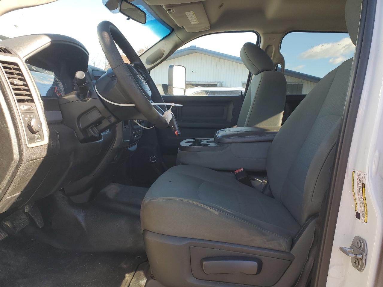 2018 Ram 3500 VIN: 3C7WRSCL2JG335715 Lot: 92878235