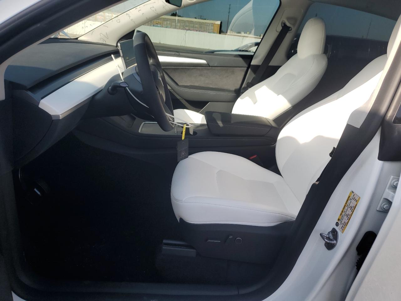 2023 Tesla Model Y VIN: 7SAYGDEE3PF804074 Lot: 90860945