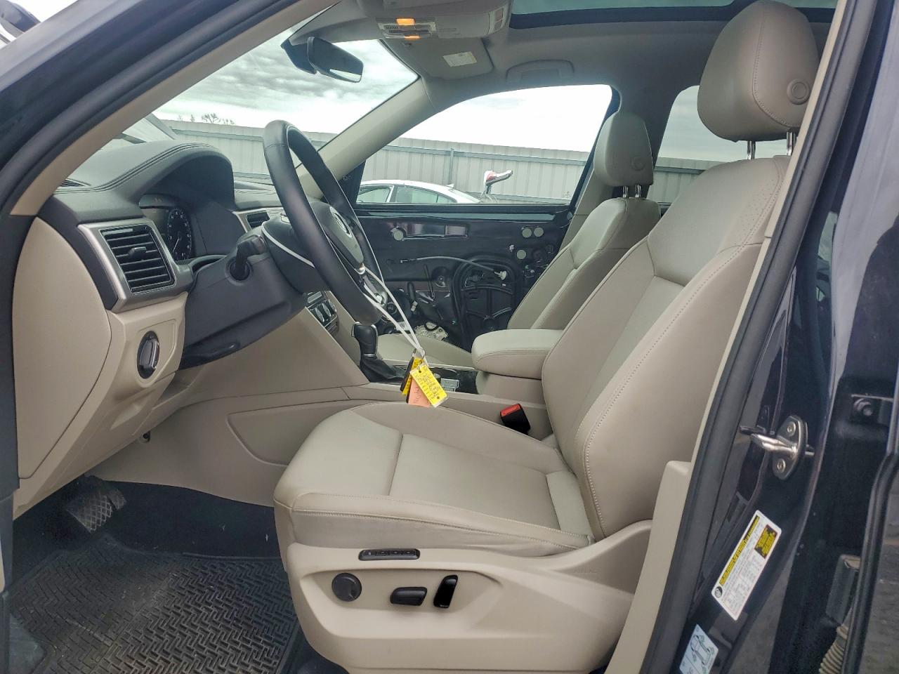 2019 Volkswagen Atlas Sel VIN: 1V2MR2CA7KC516847 Lot: 93909675