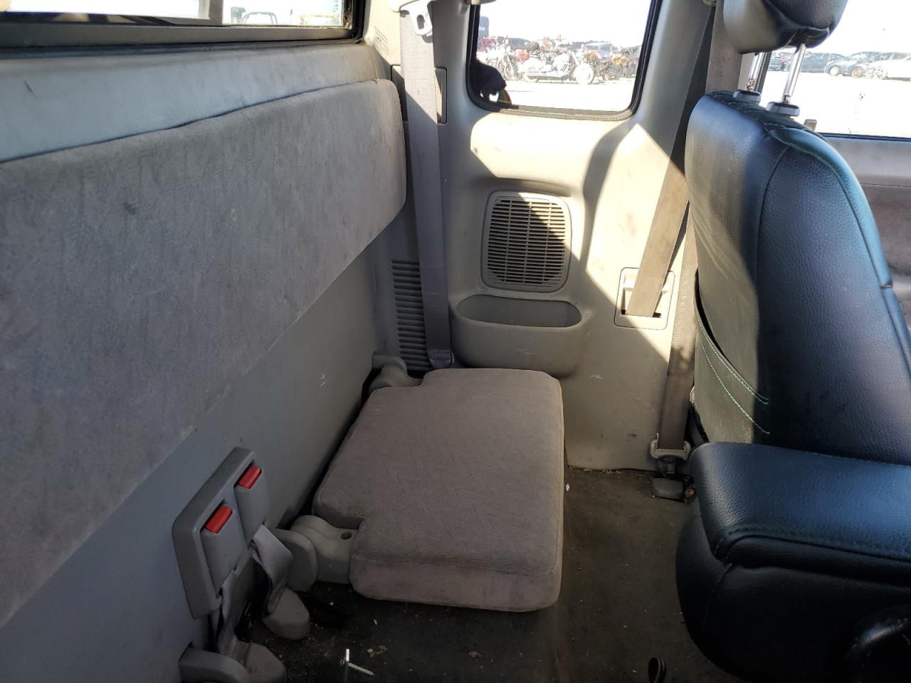 2004 Toyota Tacoma Xtracab VIN: 5TEVL52N44Z410860 Lot: 91266545