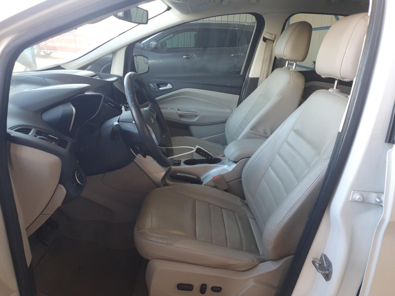 2015 Ford C-Max Premium Sel VIN: 1FADP5CU8FL110106 Lot: 92619155