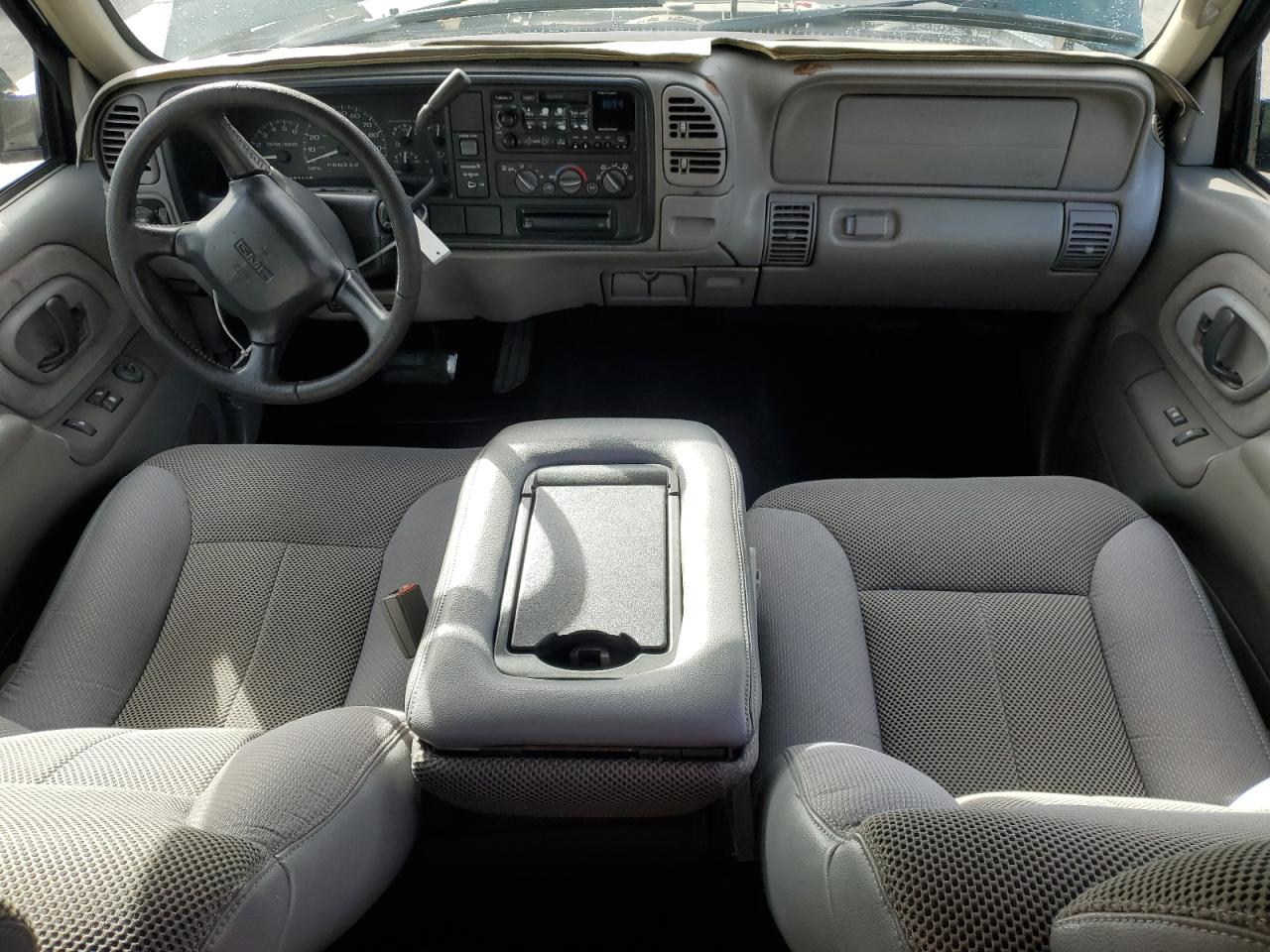 1998 GMC Sierra C1500 VIN: 2GTEC19M2W1531898 Lot: 92441005